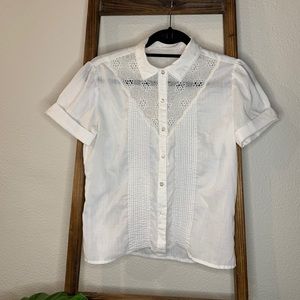 Dainty white button up